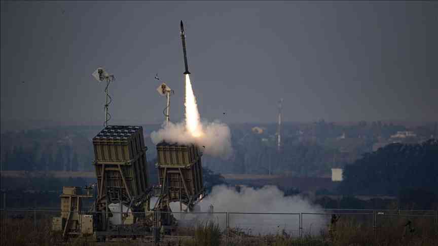 الجيش الإسرائيلي يقر بسقوط صاروخ على إيلات بعد إطلاقه من اليمن