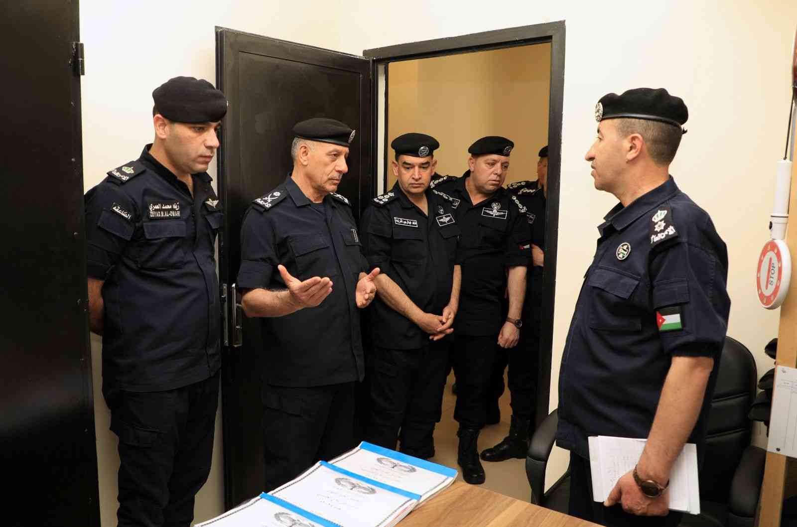 مدير الأمن العام يفتتح مبنى مركز أمن تلاع العلي وخلدا وأم السماق الجديد