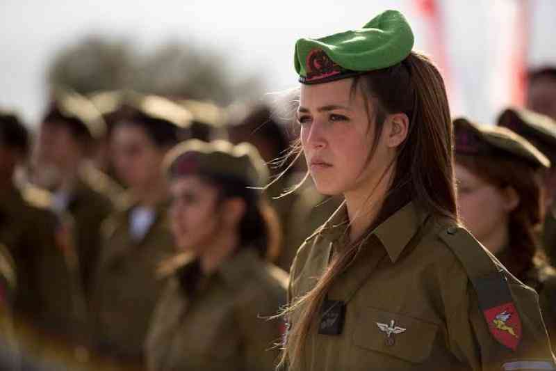 مجندات اسرائيليات يرفضن الخدمة على حدود القطاع
