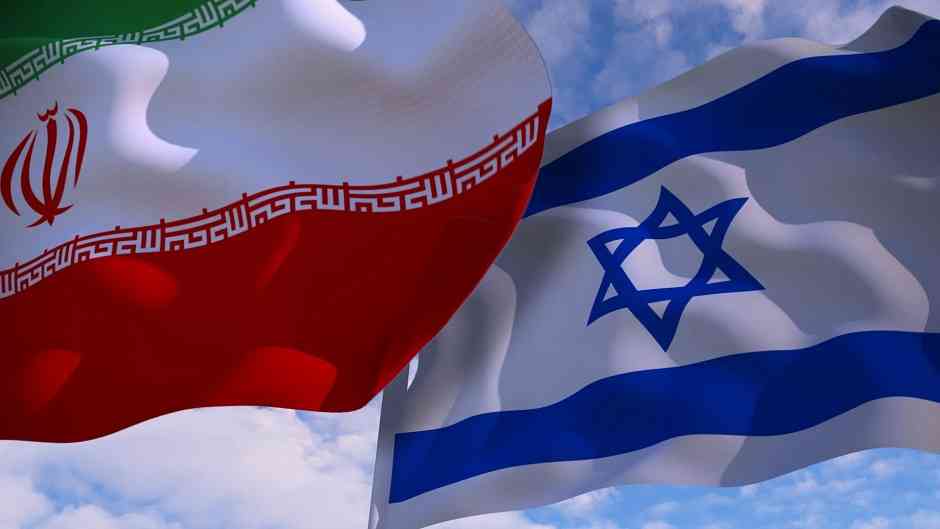 دول تطالب رعاياها بمغادرة إيران وإسرائيل