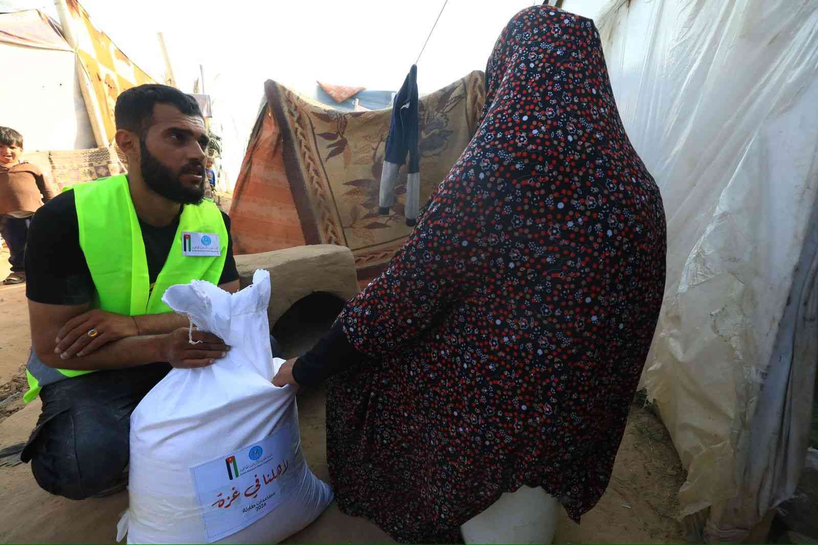 الخيرية الأردنية: توزيع 1717 طنا من الطحين في غزة خلال رمضان (صور)
