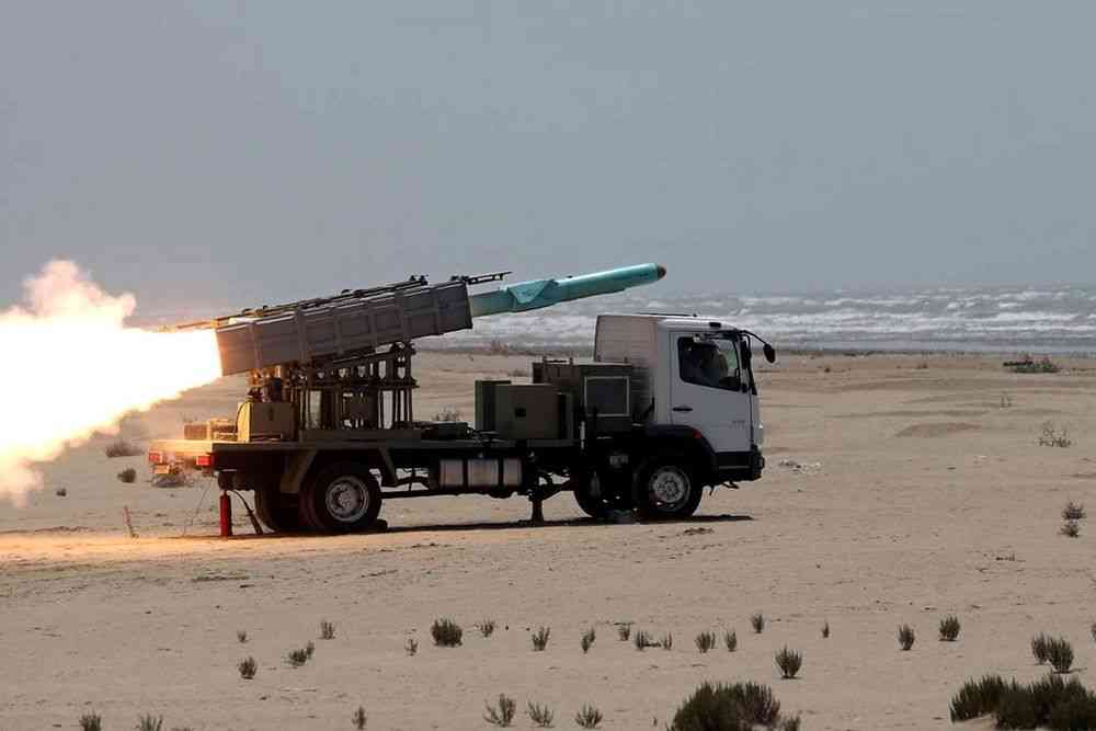 ترجيح بإطلاق إيران 500 طائرة مسيرة وصاروخ على اسرائيل