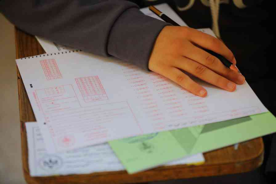 التربية تعلن حرمان 1600 طالب توجيهي قبل الامتحانات