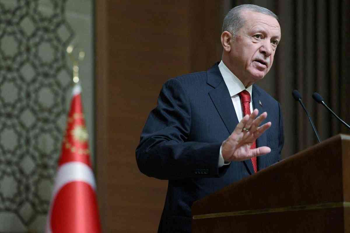 إردوغان يدعو الفلسطينيين إلى الوحدة بعد لقائه هنية