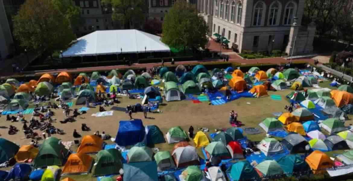 جامعات أمريكية ترضخ لشروط الطلبة المحتجين