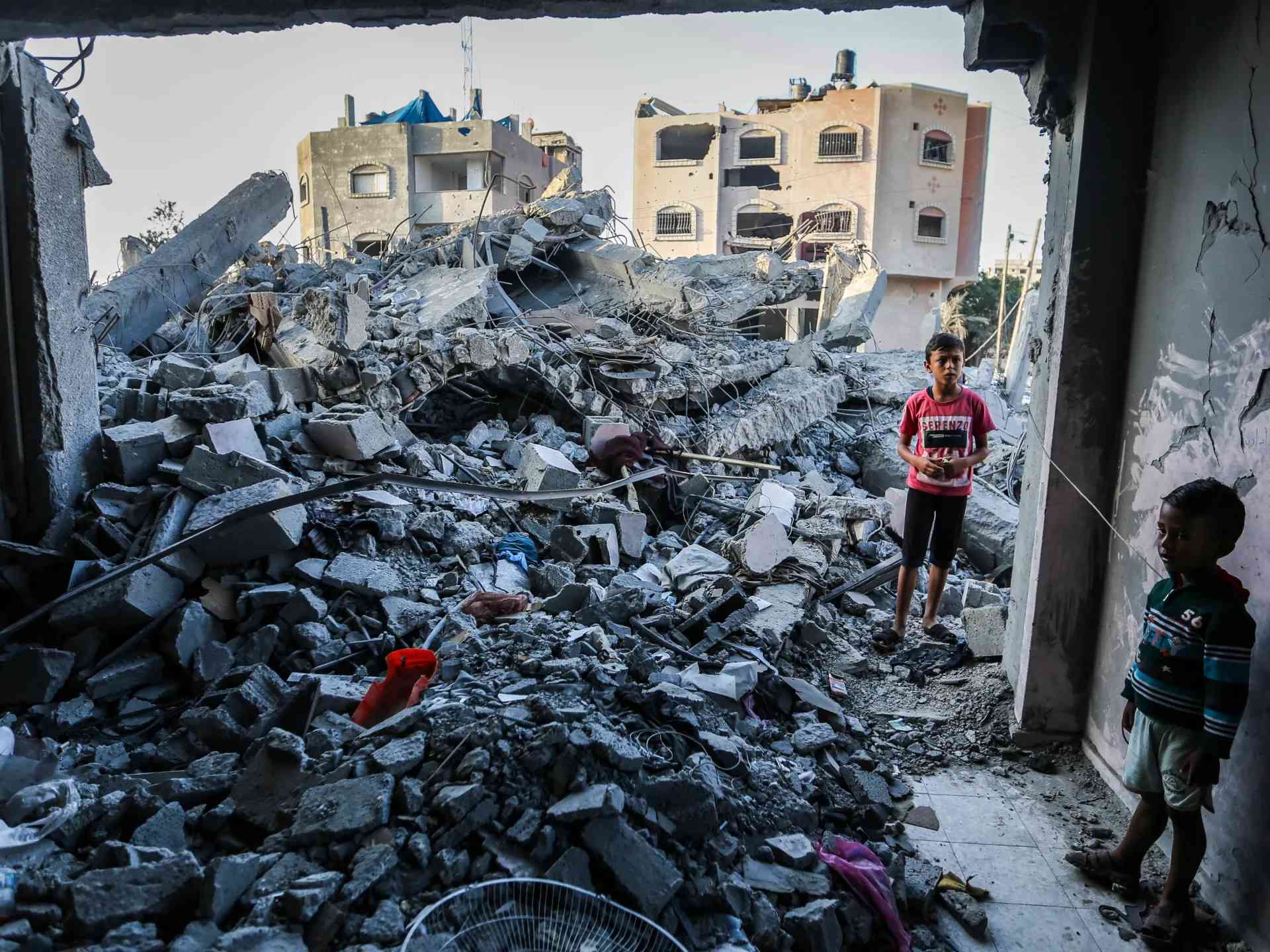 نحو 35 ألف شهيد في غزة