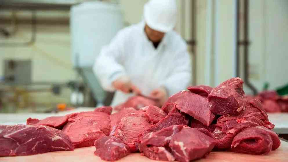 انخفاض كبير في الطلب على اللحوم.. والأسعار المتوقعة للأضاحي