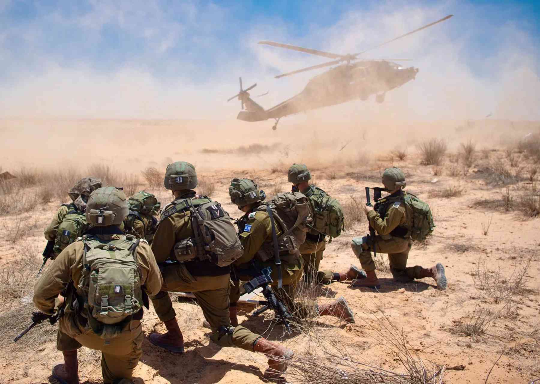 جيش الاحتلال يعلن إجراء مناورات عسكرية بالضفة الغربية غدا
