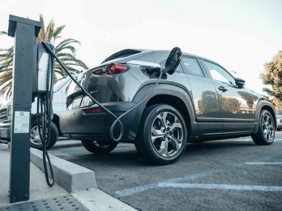 أخبار الأردن تنشر التعليمات الجديدة للمركبات الكهربائية