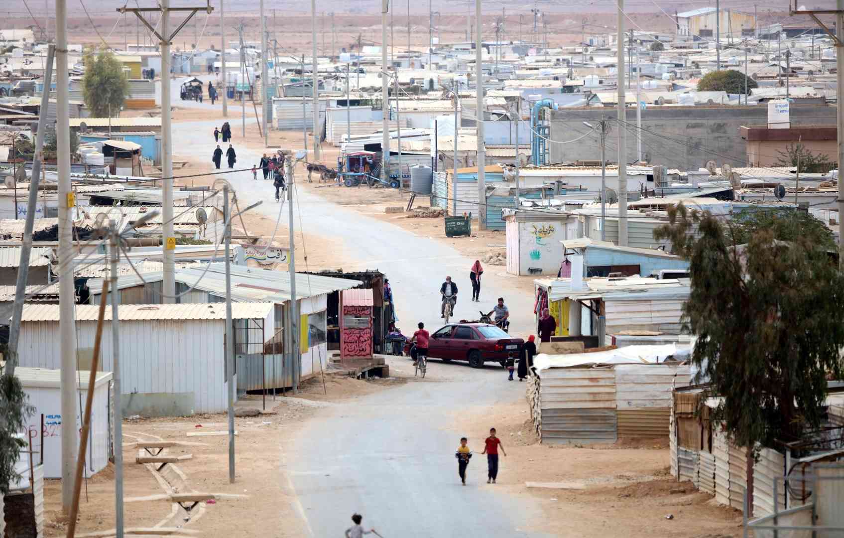 تعليق المساعدات الغذائية لـ100 ألف لاجئ في الأردن