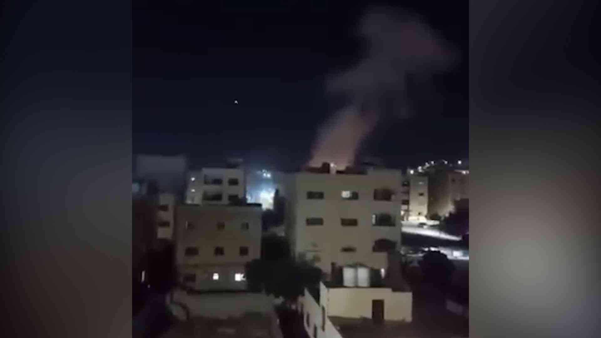 حادثة خطيرة.. الأمن يفجر كميات من المتفجرات مخزنة في عمّان(فيديو)