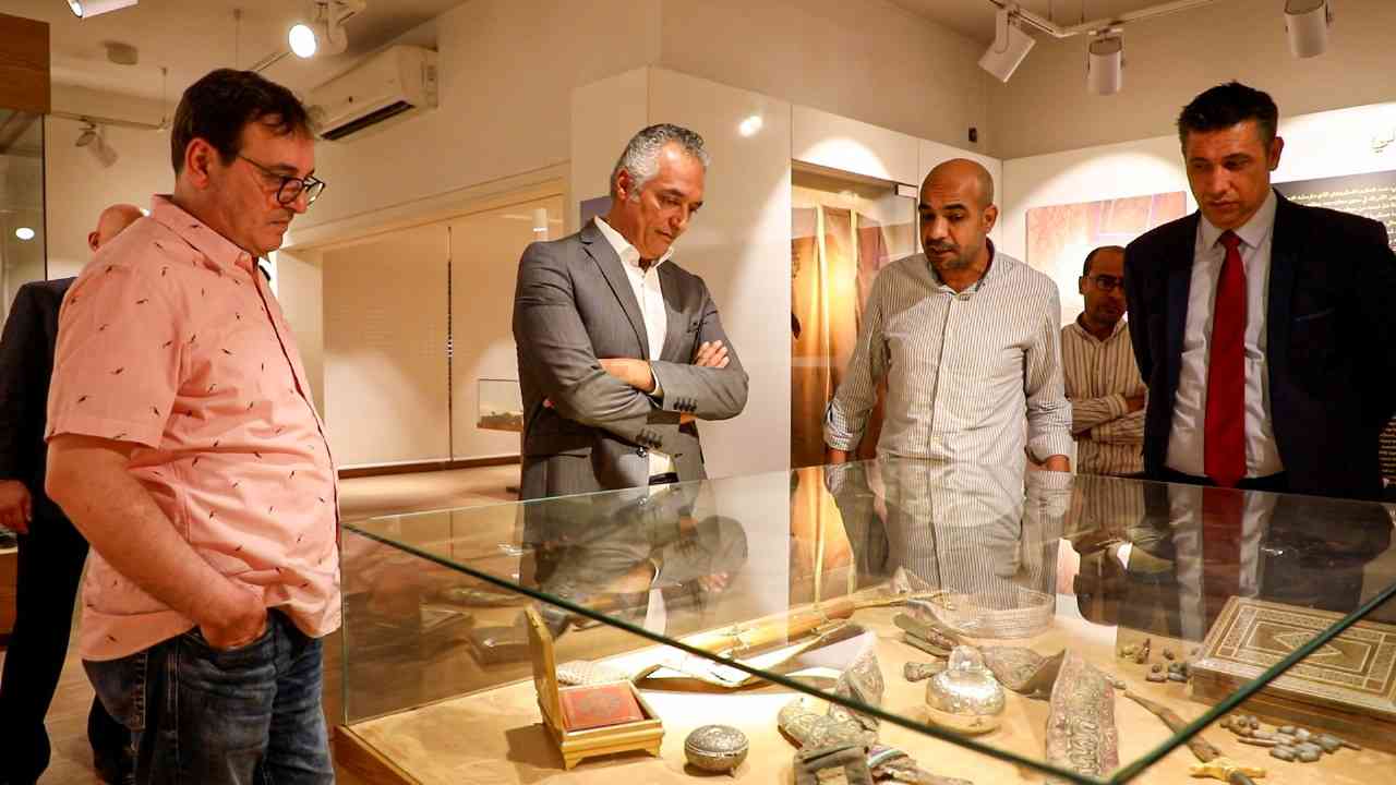 وزير السياحة يتفقد متحف المشير حابس المجالي (صور وفيديو)