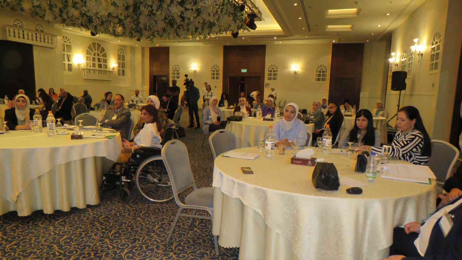 المجلس الأعلى يطلق ملتقى تعزيز مشاركة المرأة ذات الإعاقة اقتصادياً في القطاع الخاص (صور)