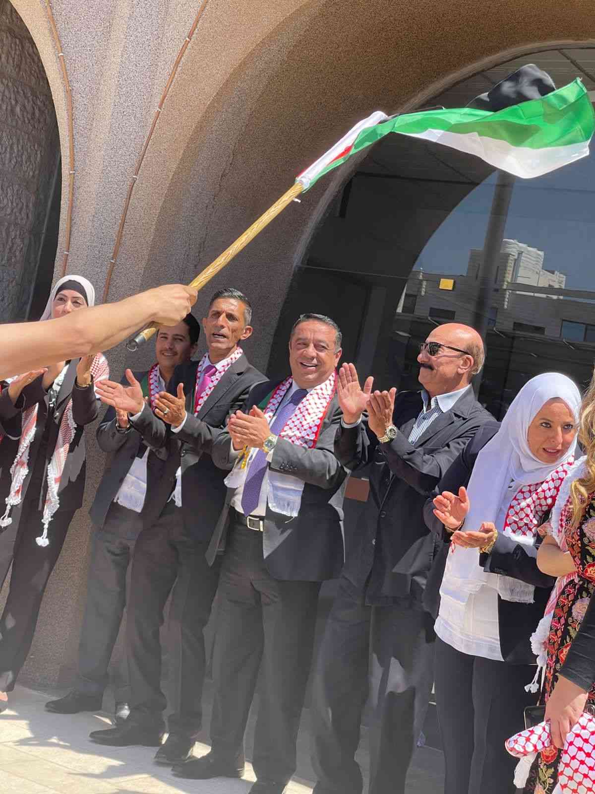 البريد الأردني يقيم احتفالا بمناسبة قرب زفاف ولي العهد  - صور