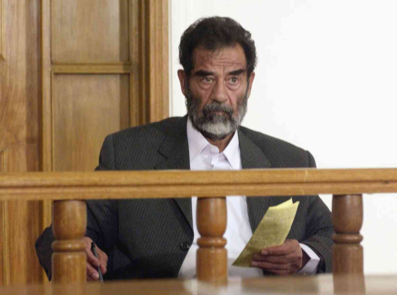 بينها الأردن.. الدليمي: صدام حسين رفض الخروج لـ3 دول قبل إعدامه