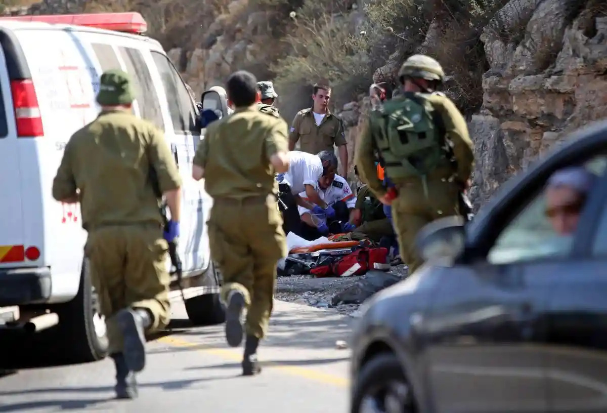 عملية دهس في الخليل تُصيب 3 من جنود الاحتلال الإسرائيلي