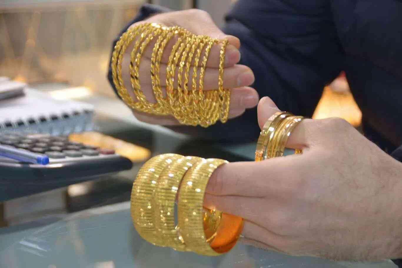 غرام الذهب في الأردن يتجاوز 41 دينارا الخميس